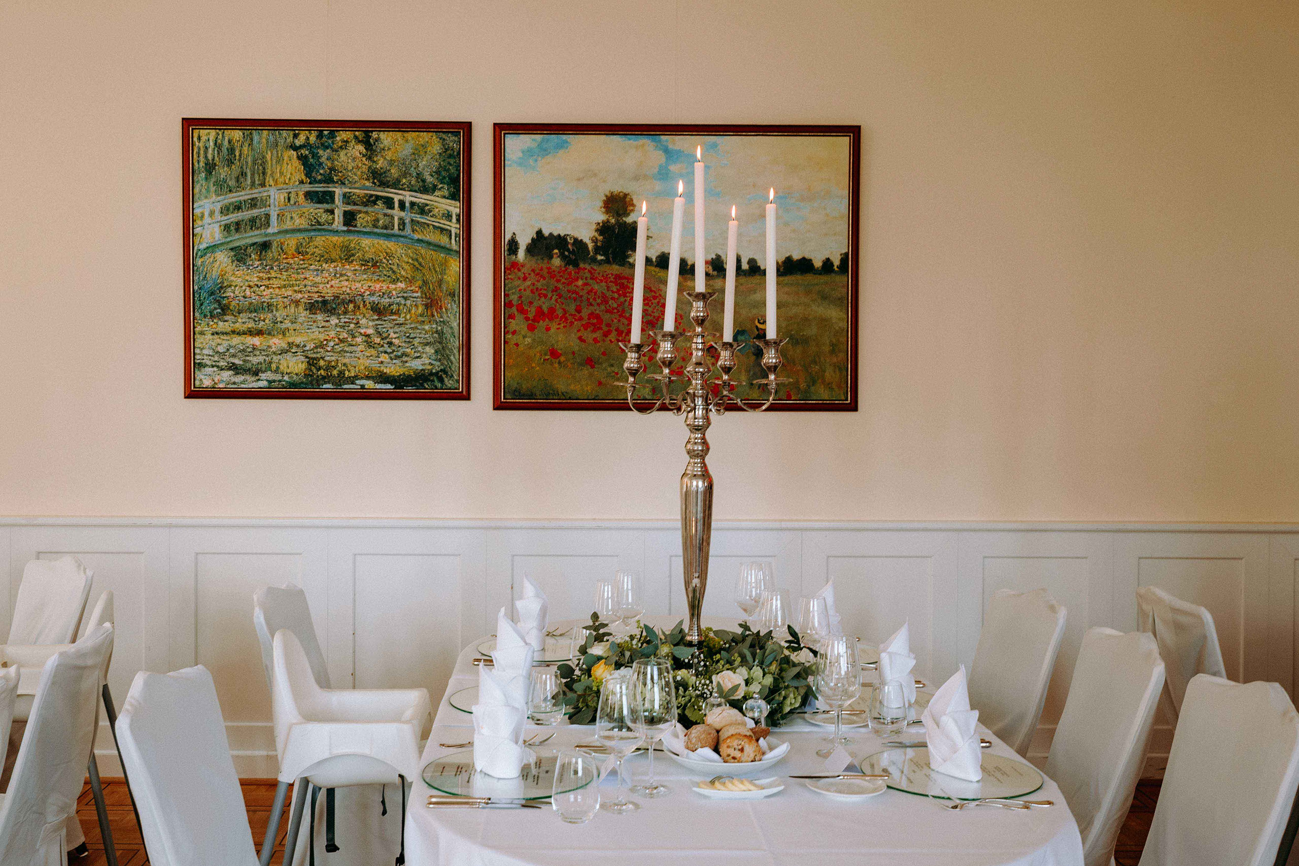 Kunstvolle Kulisse im Festsaal des Falkenstein Grand – ideal für edle Hochzeitsbilder in Königstein