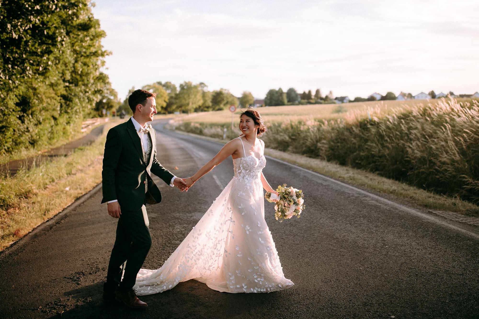 Das Brunnenwärterhaus in Bad Nauheim ist eine naturnahe Hochzeitslocation mit Parkgarten, freier Trauung unter Linden und Zeltfeiern