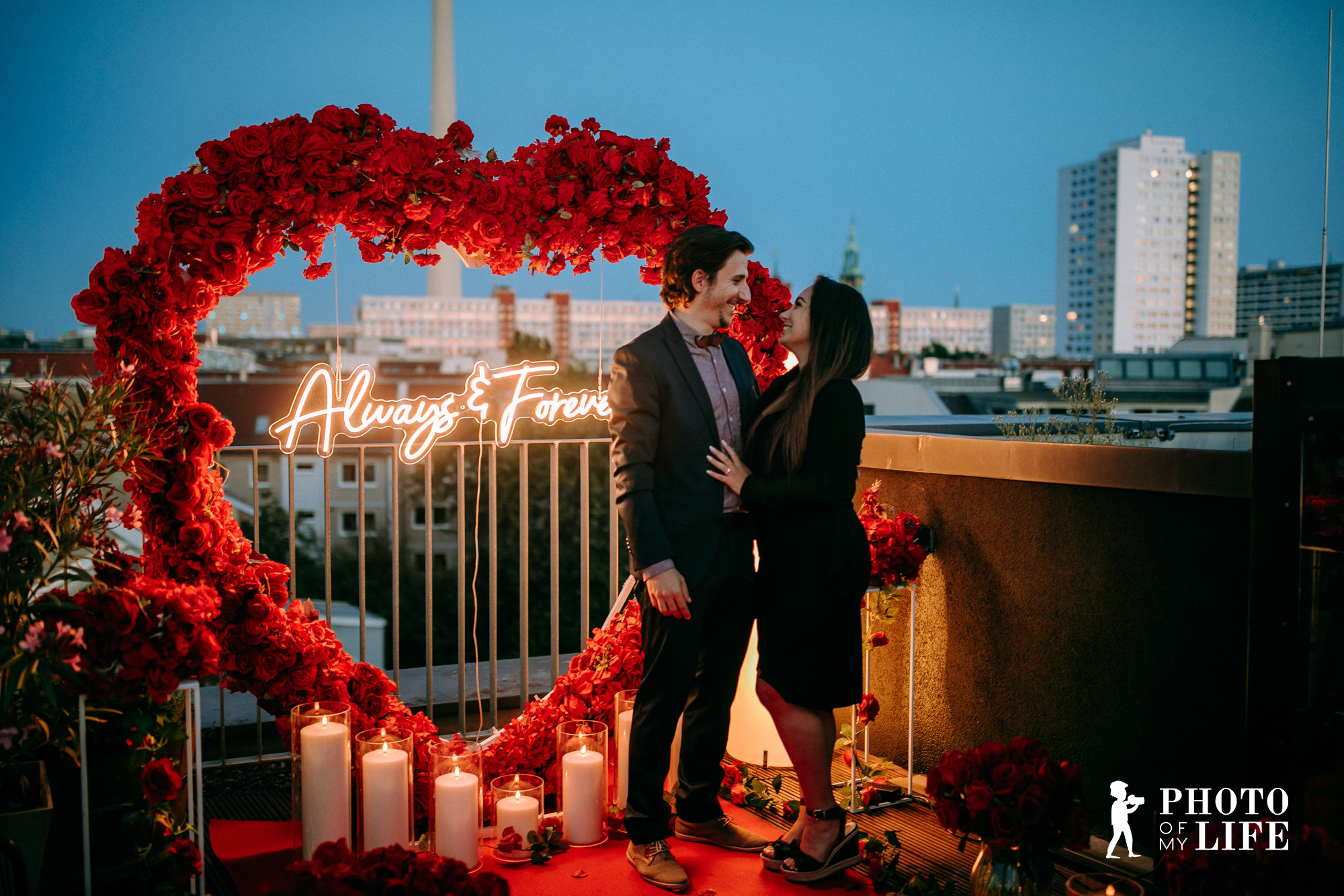 Heiratsantrag in Berlin planen: Die schönsten Orte, kreative Ideen und professionelle Umsetzung für einen unvergesslichen Moment.