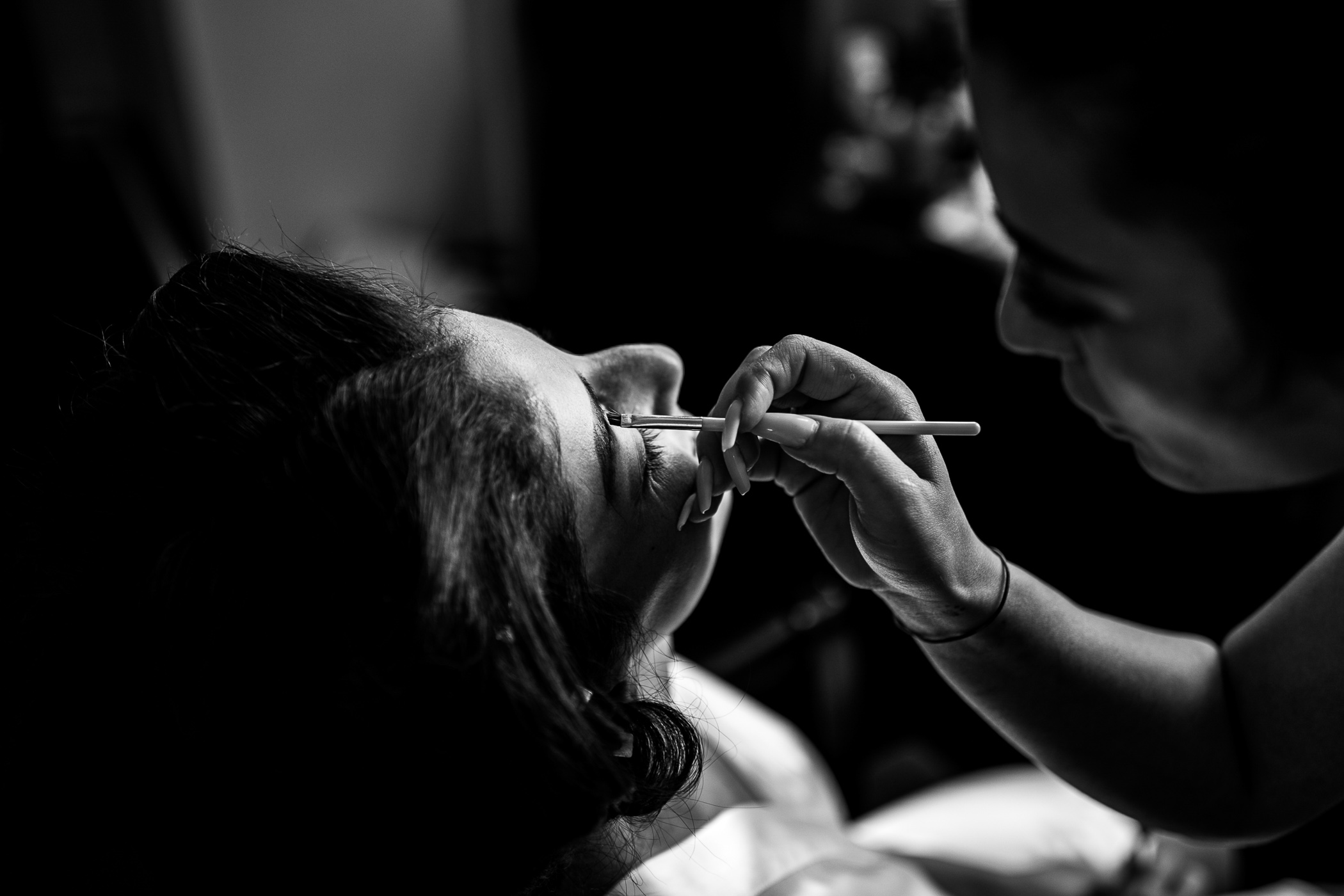 Hochzeitsfotograf Mainz. Das Getting Ready ist der Beginn des Hochzeitstages. Hier können die ersten schönen Hochzeitsfotos entstehen. 