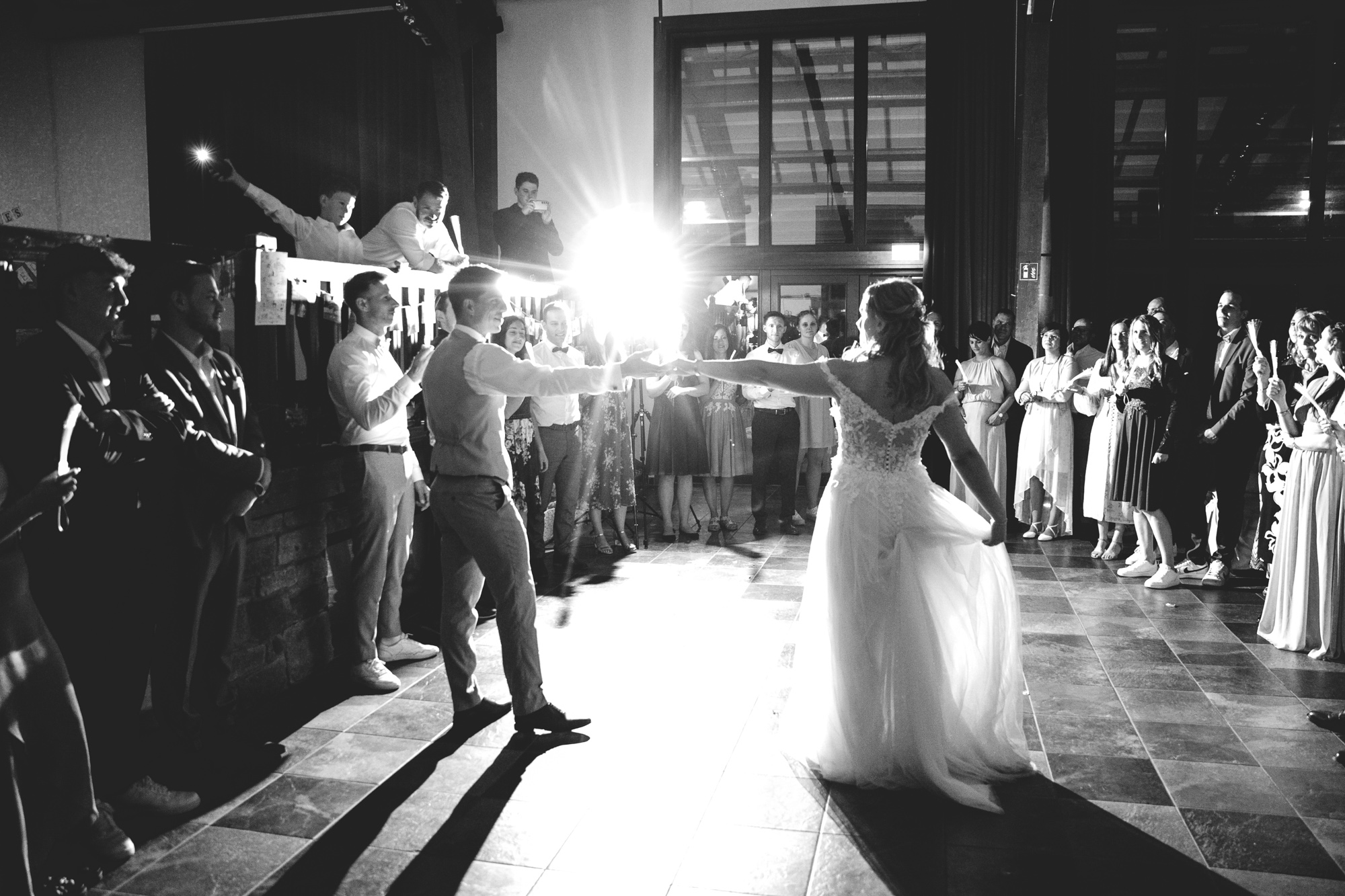 Hofgut Laubenheimer Höhe: Hochzeitslocation in Mainz mit Rheinblick, Sonnenterrasse & Fullservice. Perfekt für freie Trauungen & stilvolle Feier