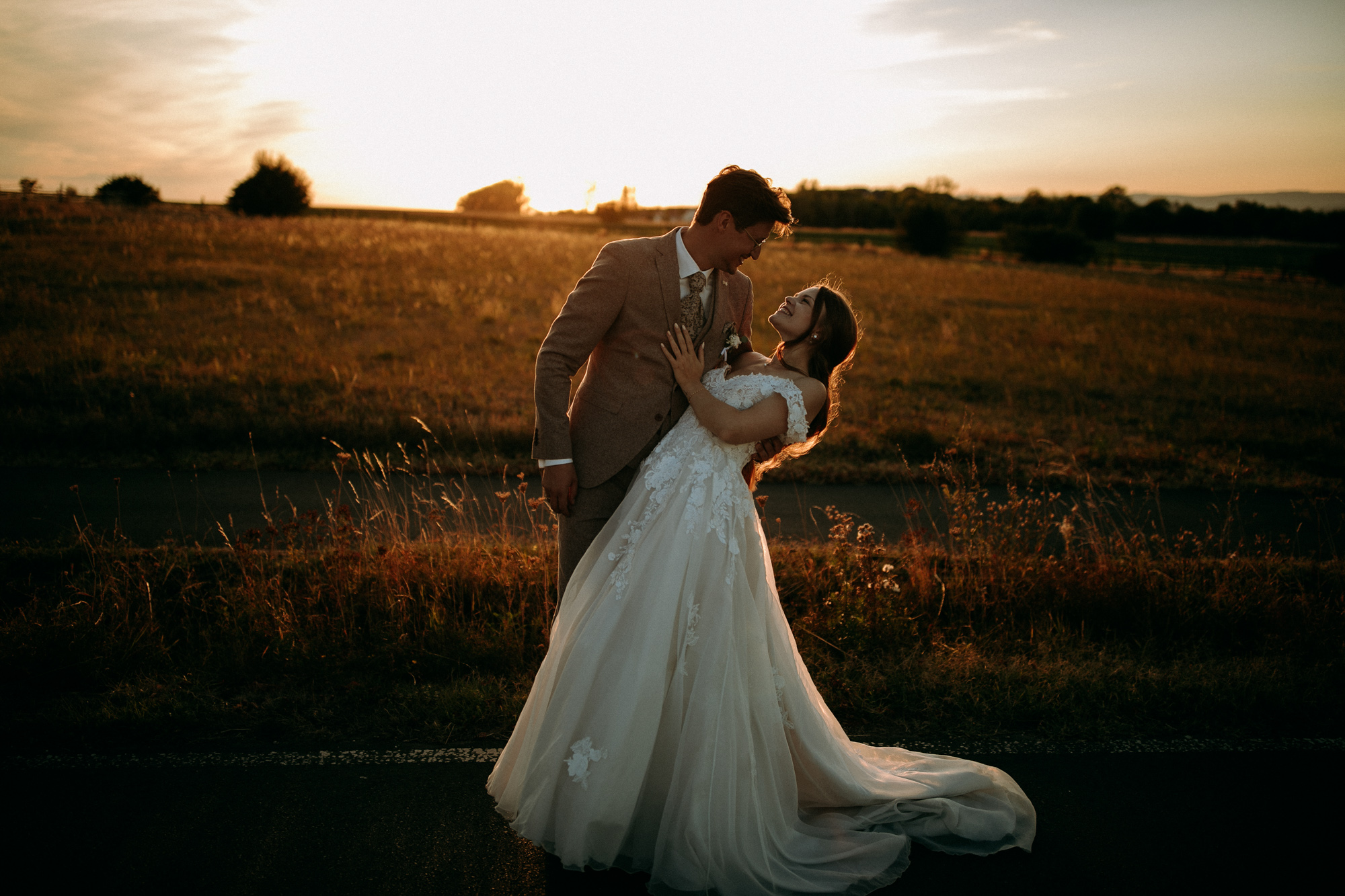 Hofgut Laubenheimer Höhe: Hochzeitslocation in Mainz mit Rheinblick, Sonnenterrasse & Fullservice. Perfekt für freie Trauungen & stilvolle Feier