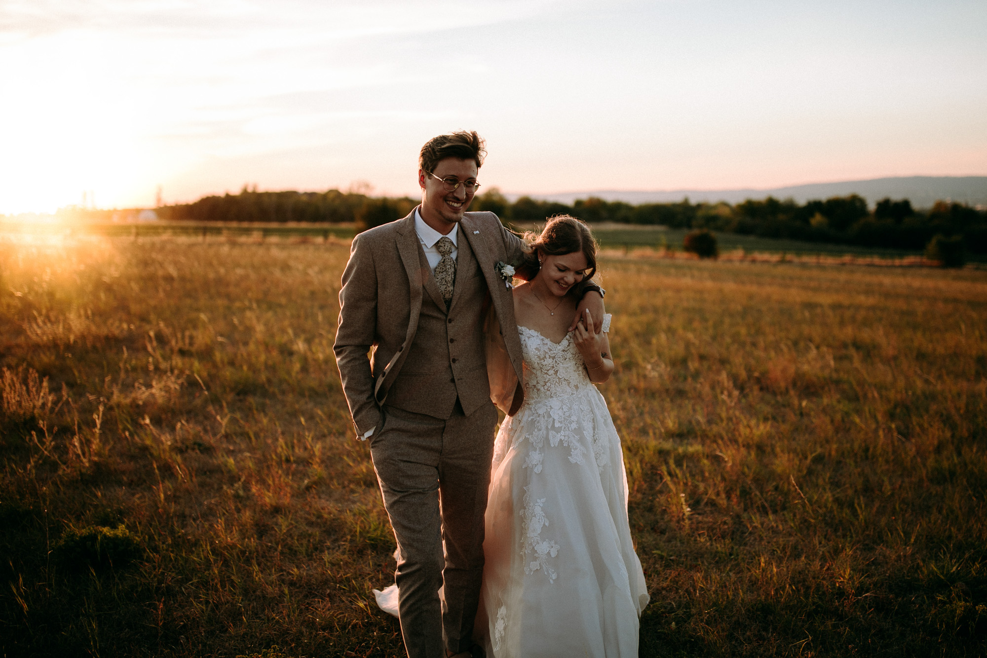 Hofgut Laubenheimer Höhe: Hochzeitslocation in Mainz mit Rheinblick, Sonnenterrasse & Fullservice. Perfekt für freie Trauungen & stilvolle Feier