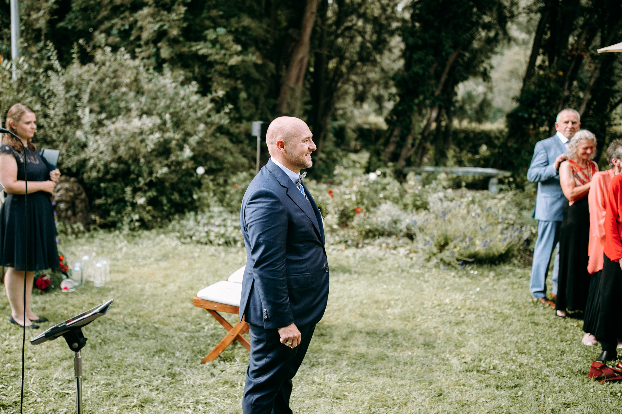 Die Insel Nonnenau ist eine exklusive Hochzeitslocation im Rhein-Main-Gebiet. Natur, Wasserblick und private Inselatmosphäre.