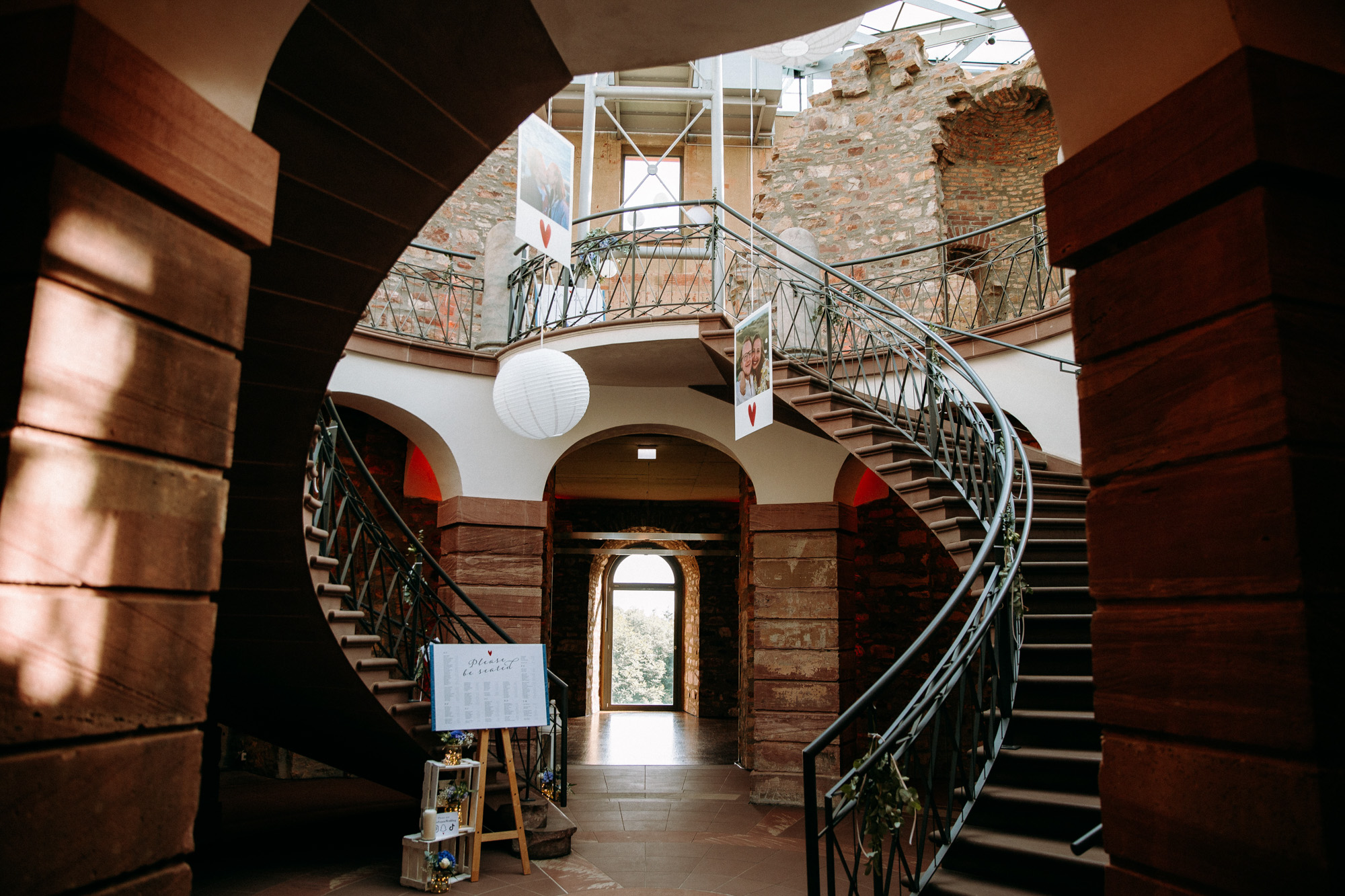 Jagdschloss Platte Wiesbaden: Exklusive Hochzeitslocation mit Panoramablick, Glasdach, freier Trauung & Platz für große Feiern.