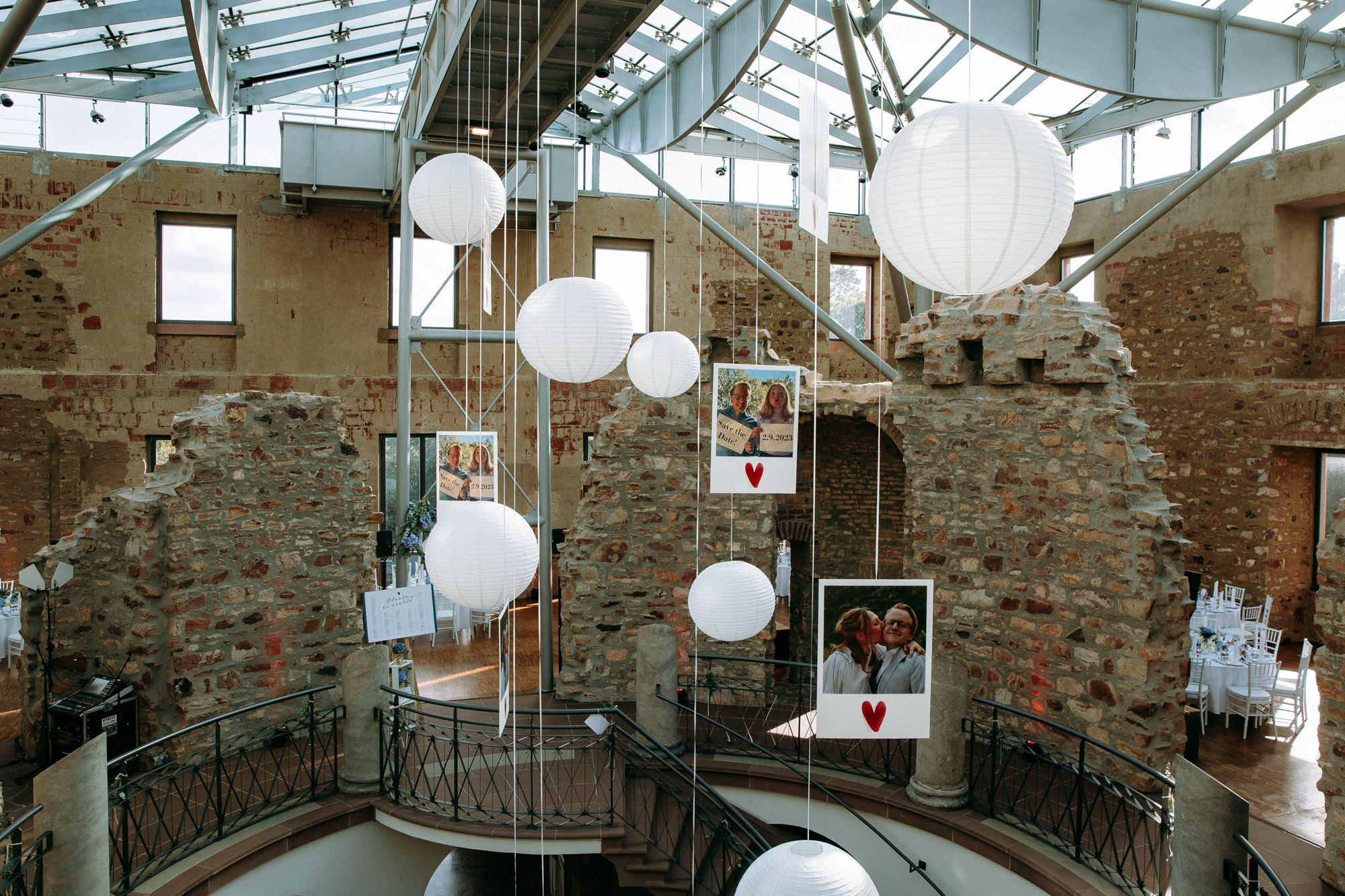 Jagdschloss Platte Wiesbaden: Exklusive Hochzeitslocation mit Panoramablick, Glasdach, freier Trauung & Platz für große Feiern.