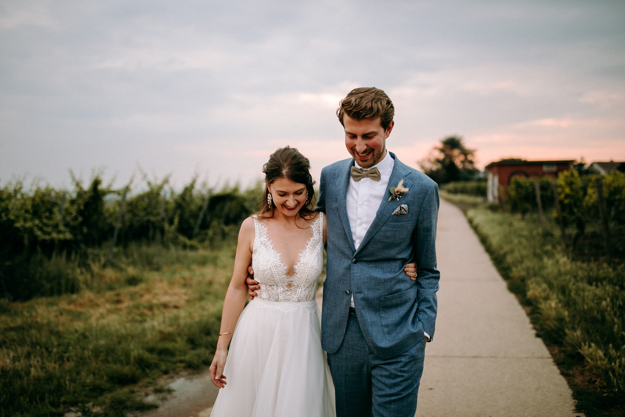 Naturnah, entspannt und voller Charme: Das Weingut Weidenmühle ist eine romantische Hochzeitslocation im Rhein-Main-Gebiet mit viel Freiraum.