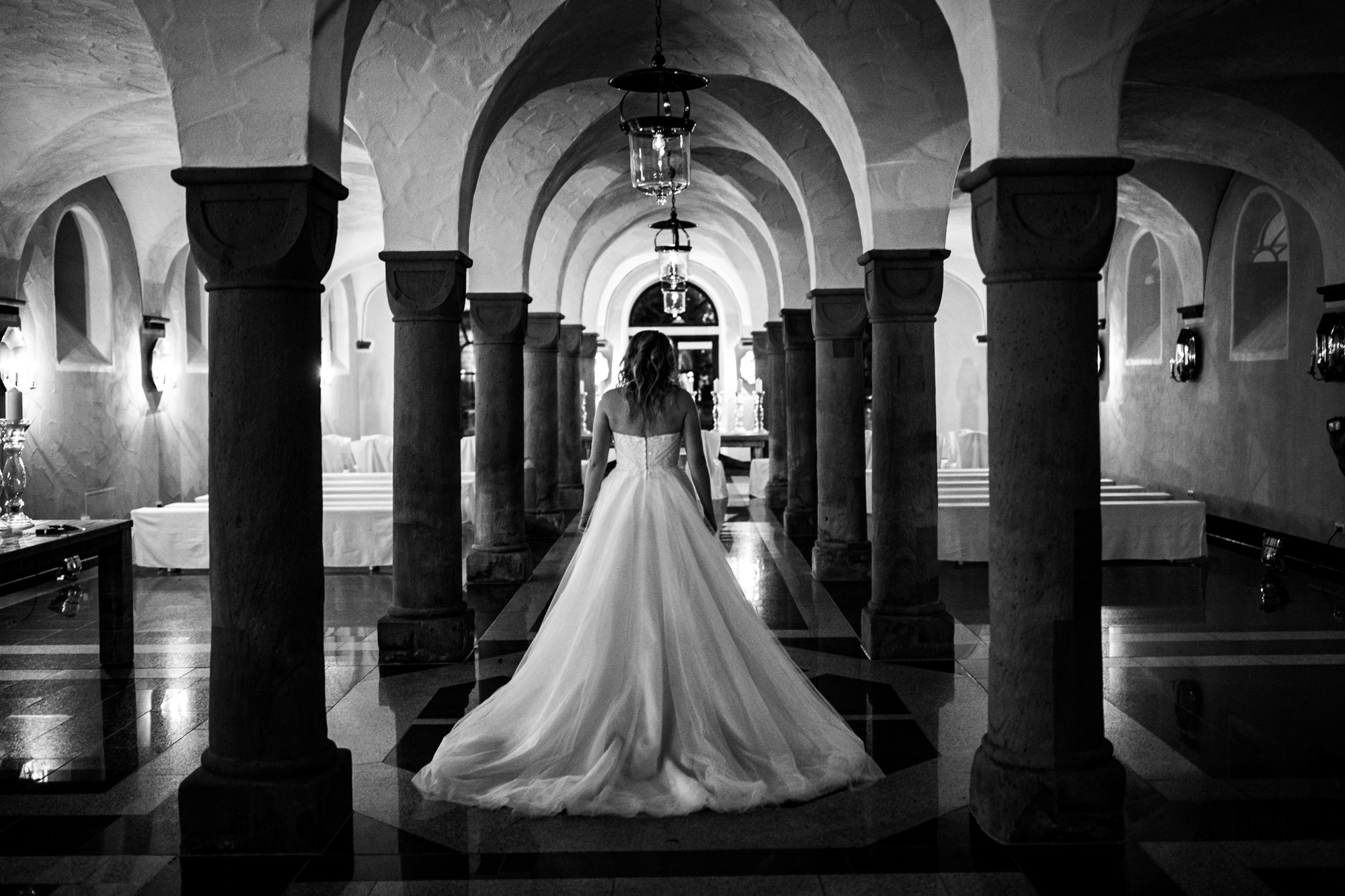 Das Gut Hünersdorff bei Wörth am Main ist eine exklusive Hochzeitslocation mit historischem Vierseithof, Park & Scheunen – ohne Sperrstunde.