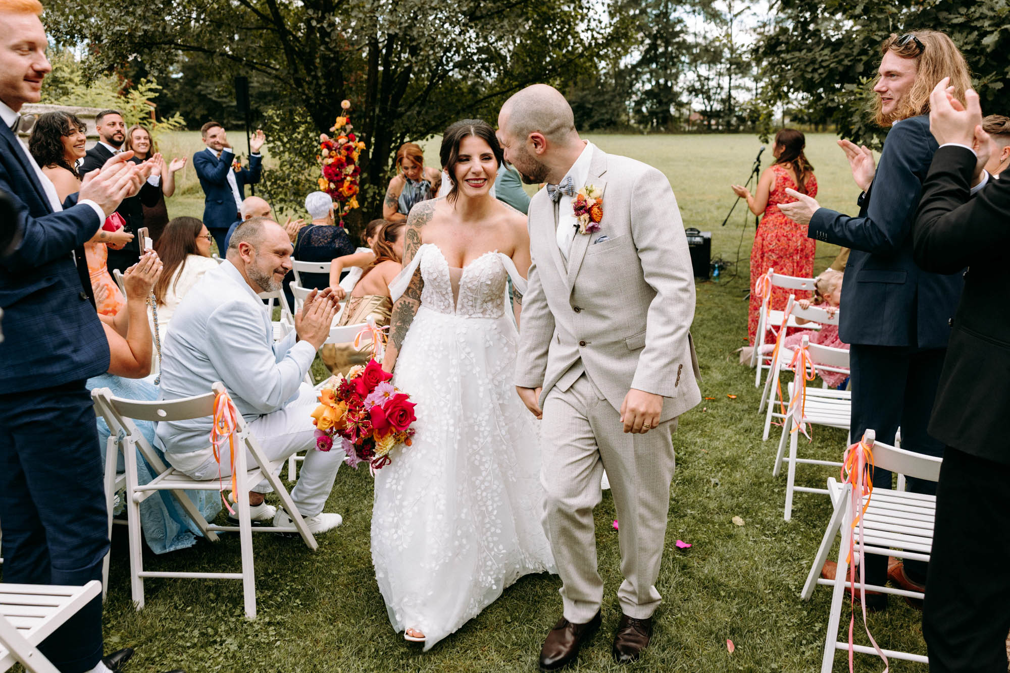 Die Obermühle Langenselbold ist eine historische Hochzeitslocation im Rhein-Main-Gebiet mit Garten, Scheune & persönlicher Begleitung.