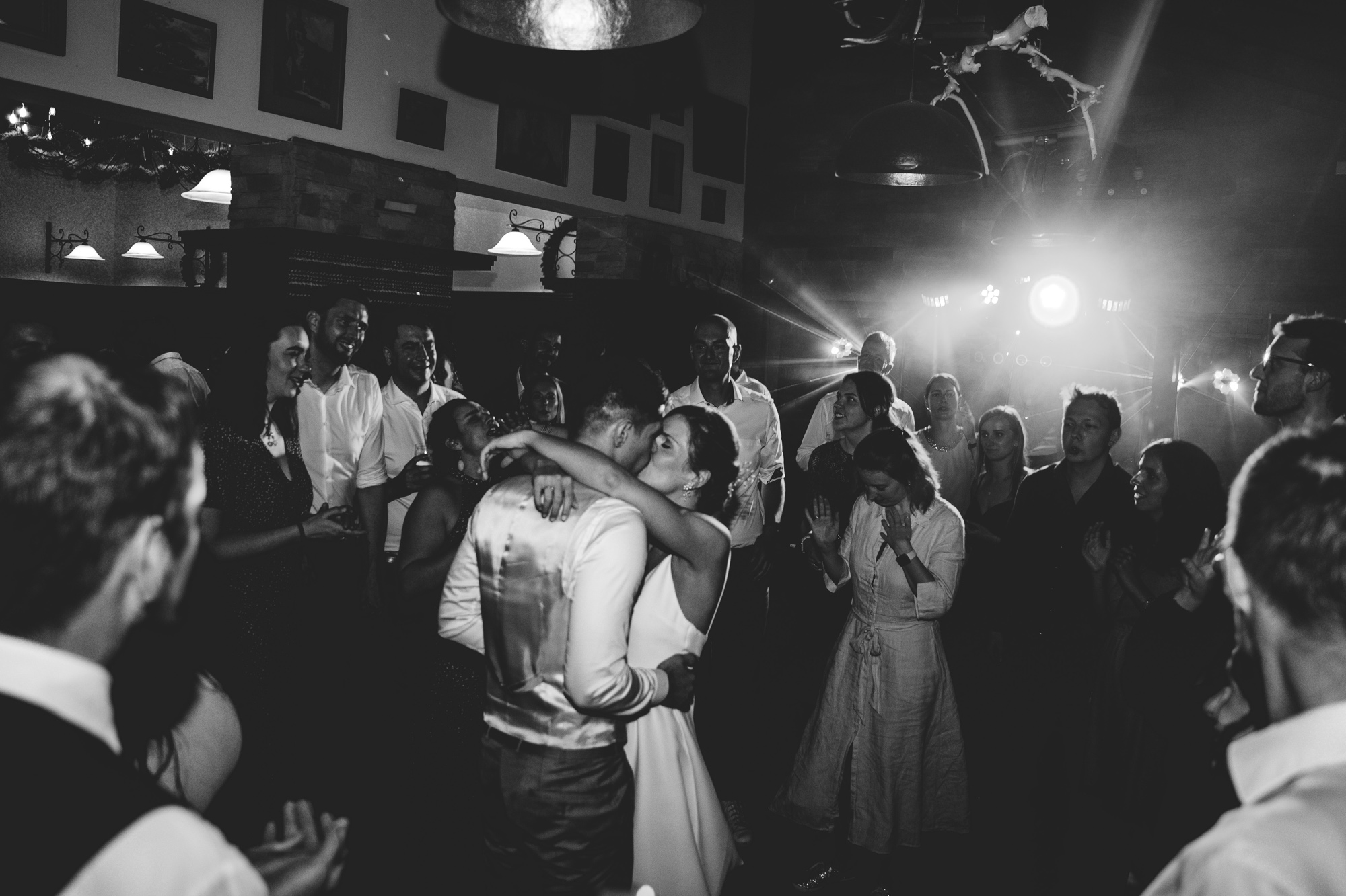 Naturnah, herzlich und voller Atmosphäre: Die Oberschweinstiege ist eine der schönsten Hochzeitslocations im Frankfurter Stadtwald.