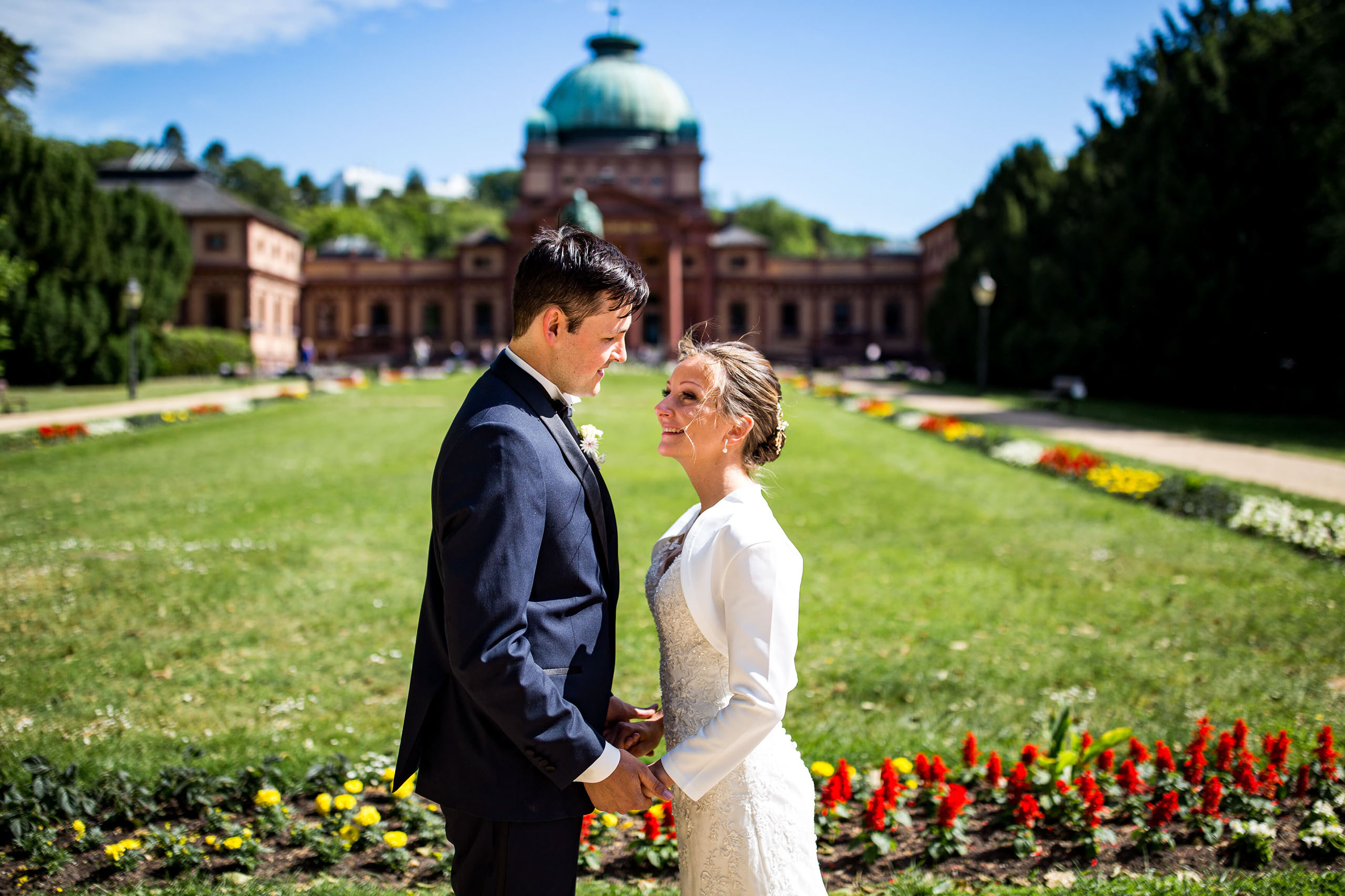 Das Standesamt im Kaiser-Wilhelms-Bad ist eine wunderschöne Location zum Heiraten. Sandesamtliche Trauung in Bad Homburg.