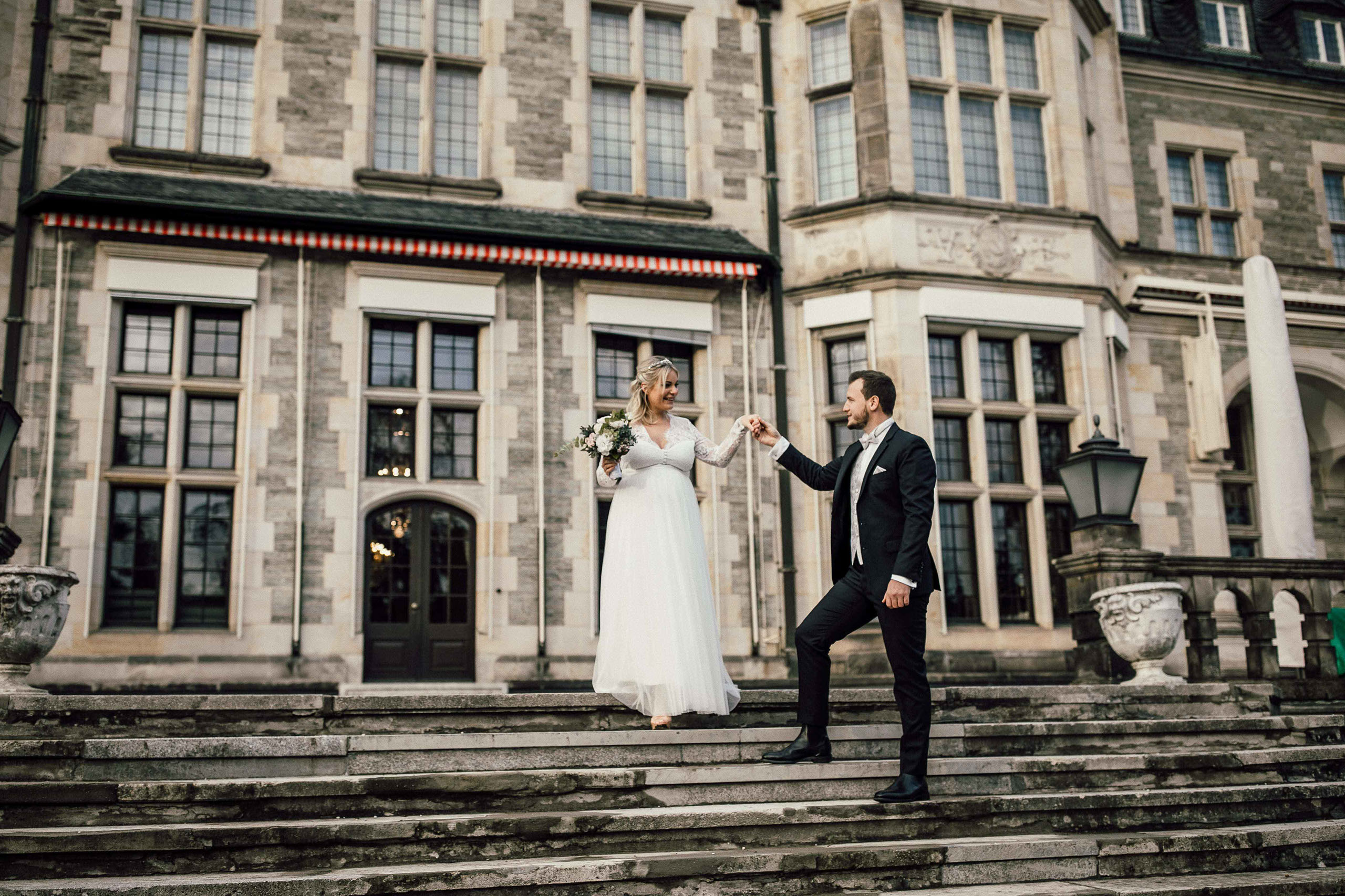 Als Hochzeitsfotograf im Schlosshotel Kronberg fotografiere ich standesamtliche Trauungen und Hochzeiten an dieser schönen Location.