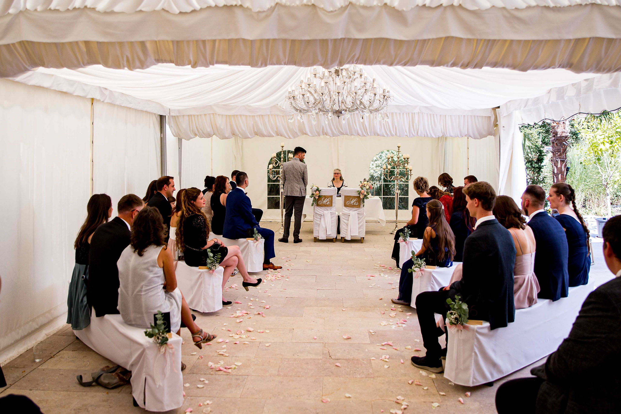 Standesamtliche Trauung im Chausseehaus in Wiesbaden